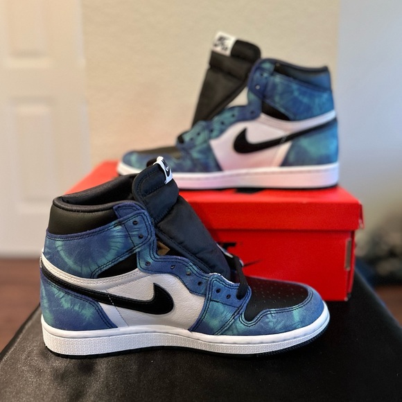 Jordan 1 High OG Tie Dye Women’s Size 7 - Picture 7 of 15